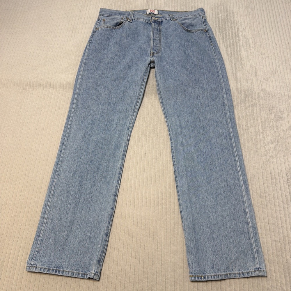 Vintage Levi's 501 Jeans Mens 36x32 Blue Button Fly Straight Leg Y2K Light